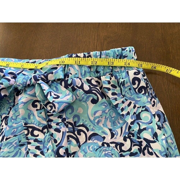 Lilly Pulitzer Shorts Tie‎ Waist Blue Patterned Casual Size 4 - Picture 9 of 11